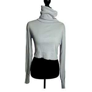 Brandy Melville Womens Blue Cropped Long Sleeve Turtleneck Top - M Pastel Cotton
